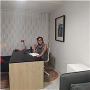 Profesora de español, me adapto a tu situación personal, enfocando las clases a tus intereses y motivaciones.